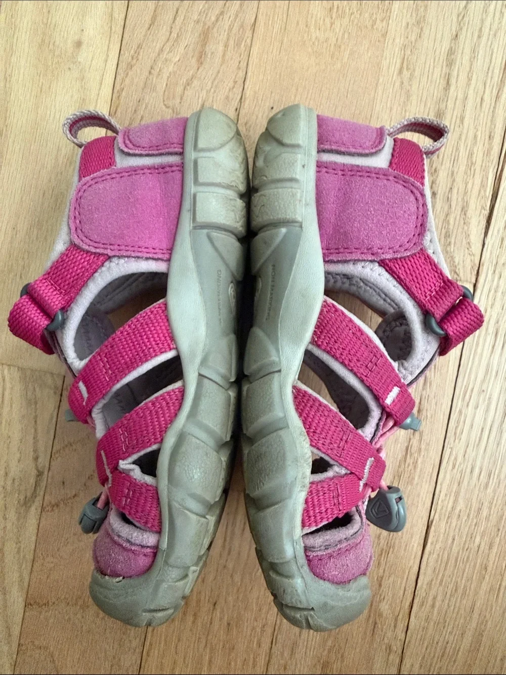 Keen Kids Pink Closed-Toe Waterproof Outdoor Water Shoes/sandals - Picture 3 of 9